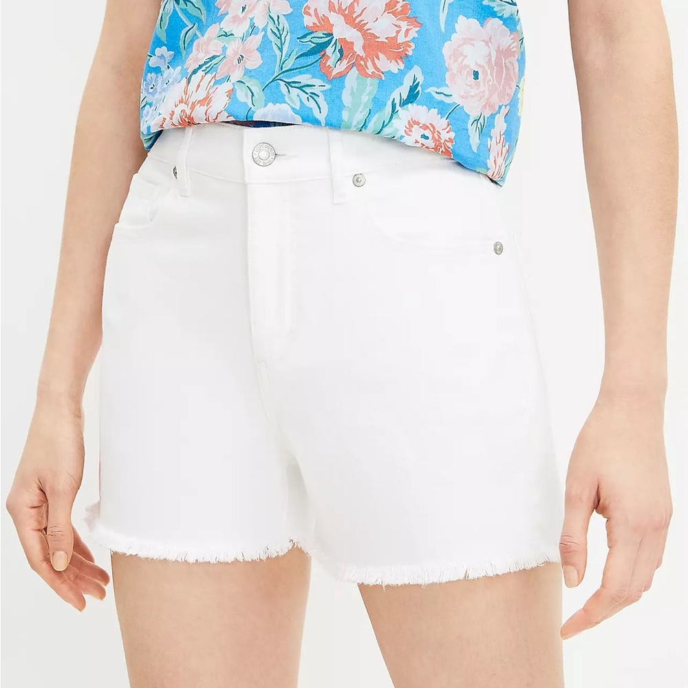 NWT LOFT Curvy Frayed Denim Cut Off Shorts in White